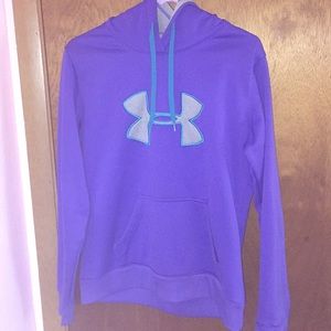Under Armour Sweatshirt